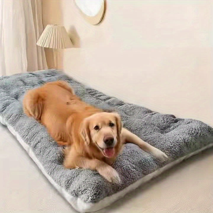 A holiday gift for the dog. A warm dog bed in winter. Dog kennel. Dog cage mat. Dog cage mat. Comfortable and soft dog mattress. Dog mattress. Pet bed. Pet bed. Pet mat. Suitable for large dogs such as Golden Retrievers and German Shepherds